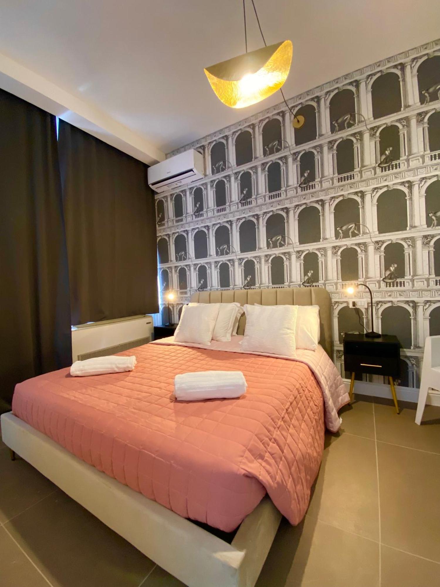 La Maison, Vicino Al Colosseo! Rome Bagian luar foto