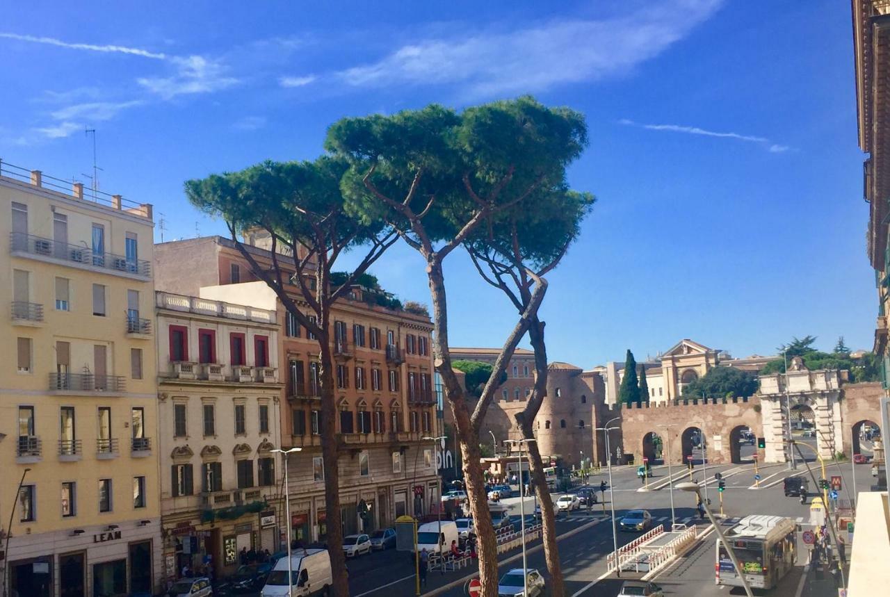 La Maison, Vicino Al Colosseo! Rome Bagian luar foto